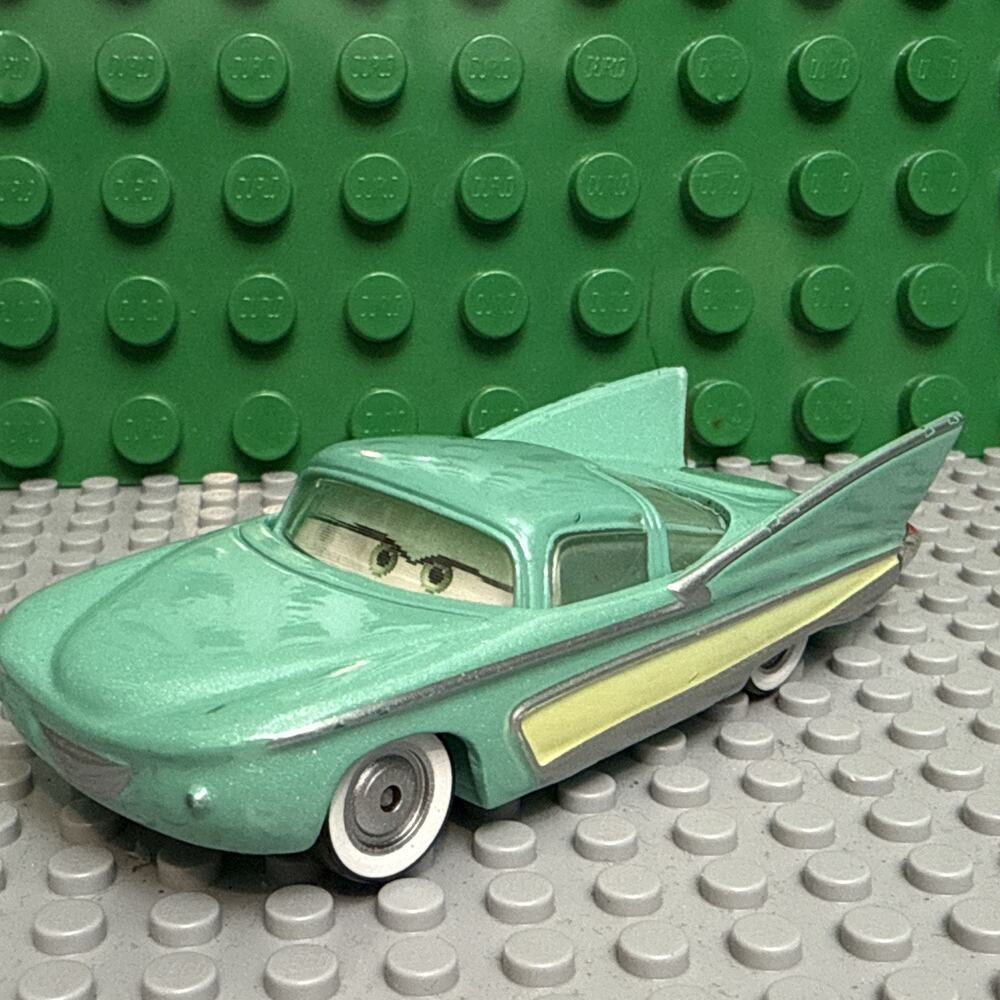 Official Disney Pixar Cars Flo Diecast Car Toy Lenticular